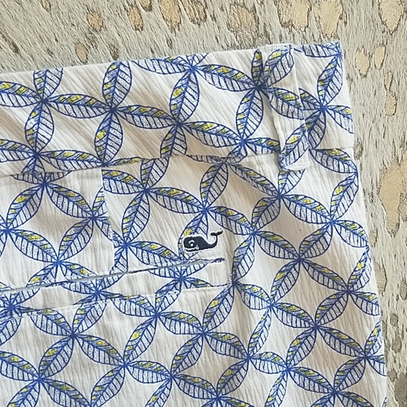 Vineyard Vines Dayboat Leaf Print Ocean Reef Short - Picture 6 of 8